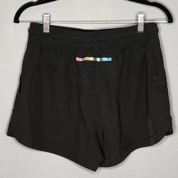 Cycle House | Shorts - Picture 2 of 2